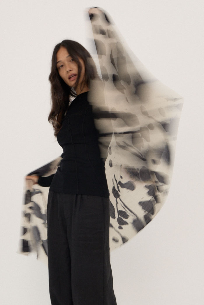DIFFUSE WOOL CASHMERE SCARF - INK
