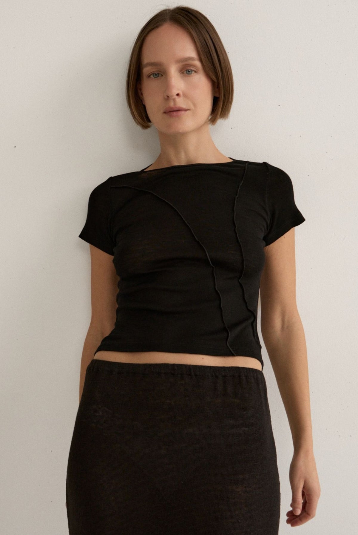 ELEMENTAL MERINO WOOL MICRO TEE - BLACK