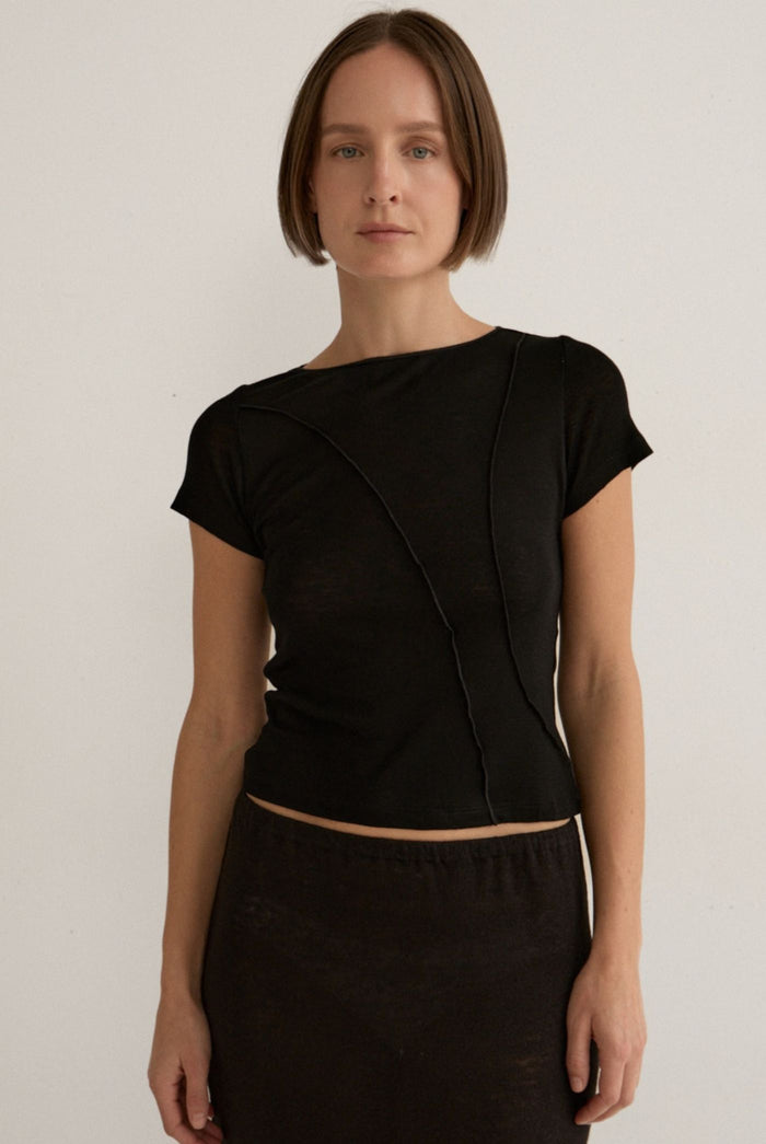 ELEMENTAL MERINO WOOL MICRO TEE - BLACK