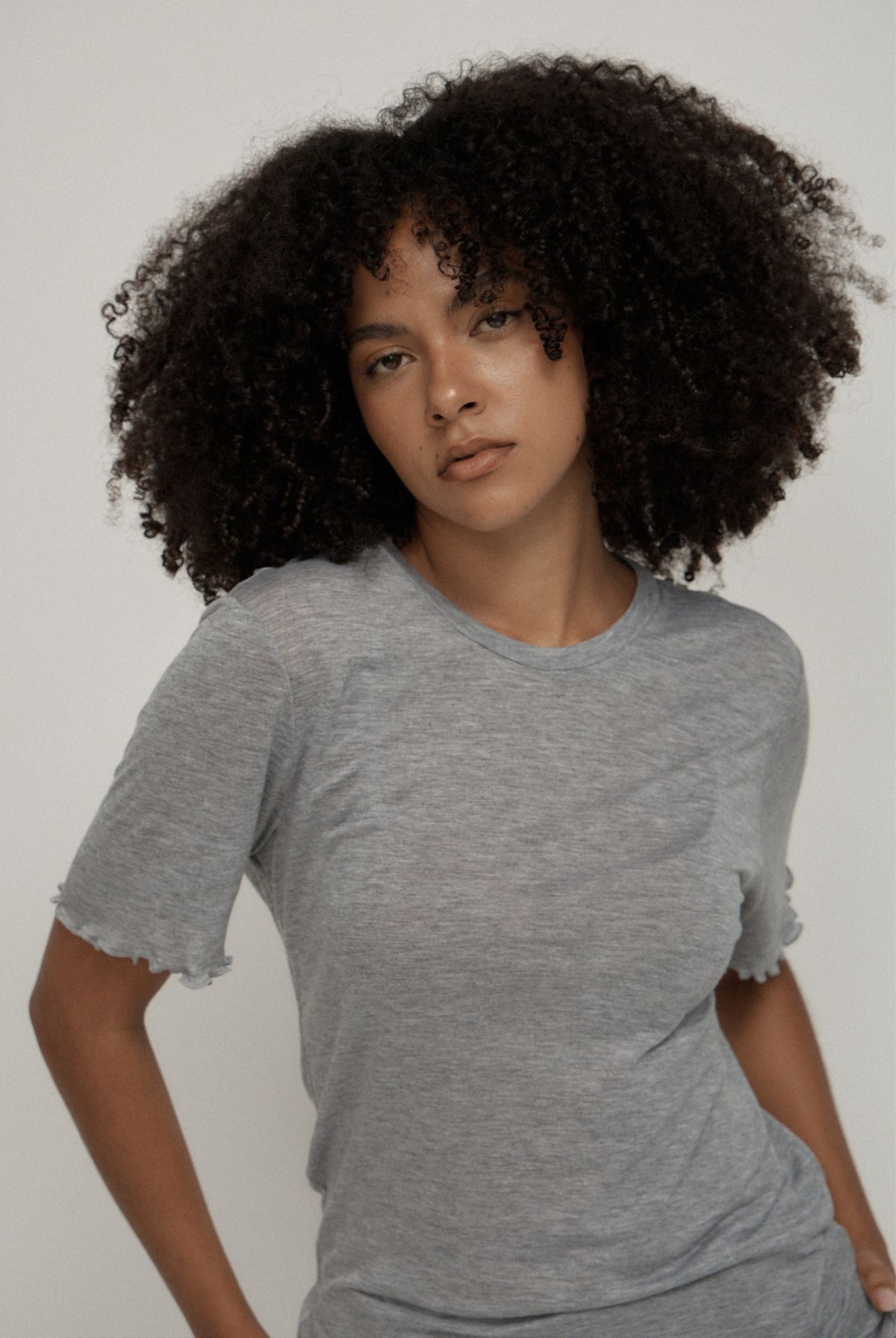 FINE KNIT SLOUCH TEE – GREY MARLE