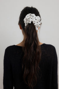 POLKA DOT SILK SCRUNCHIE - IVORY