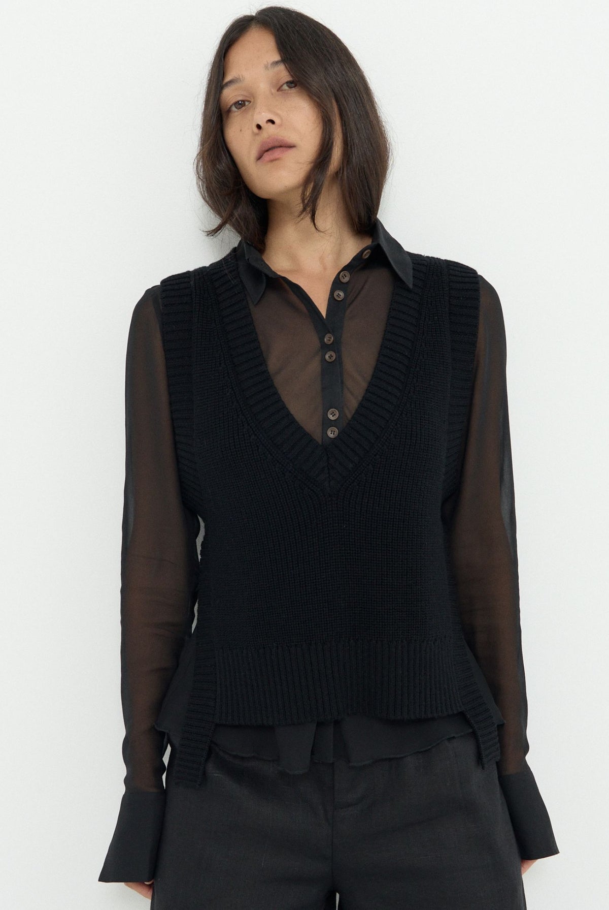 INES KNIT VEST - BLACK