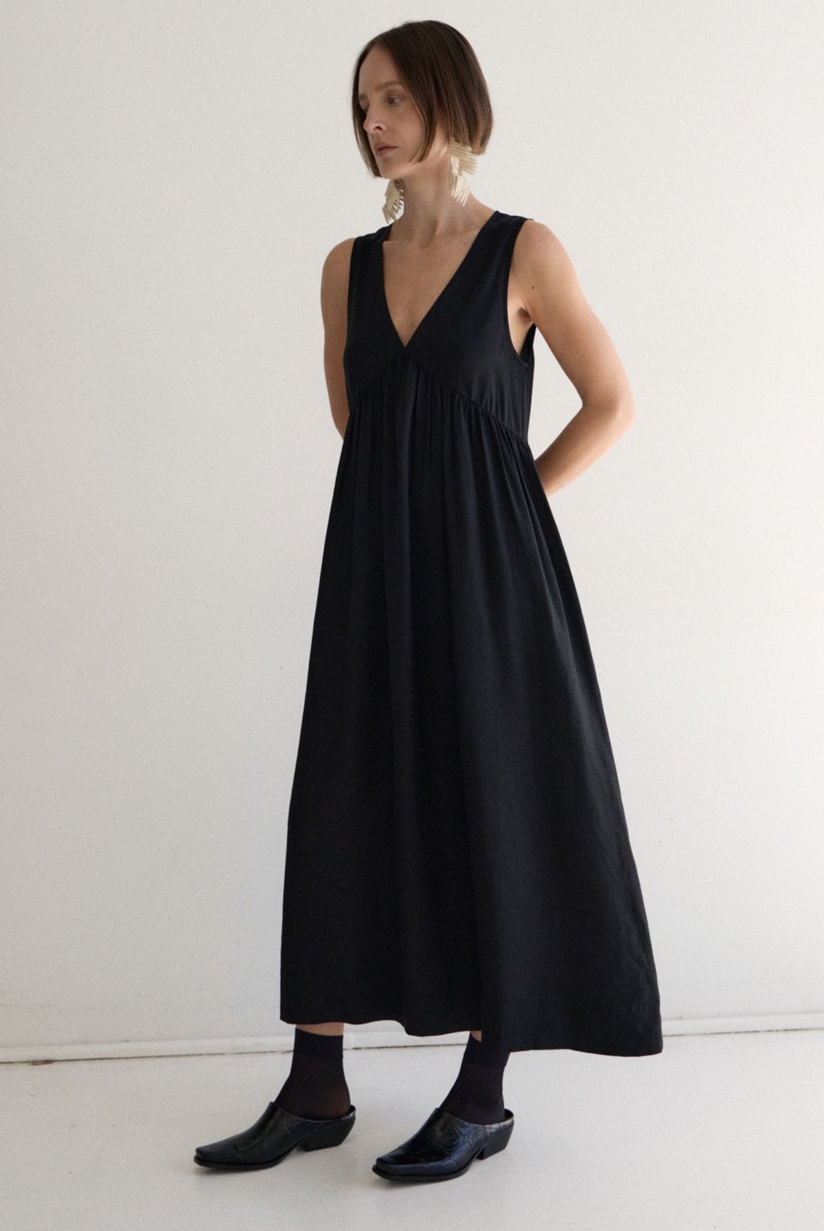 LEISURE DRESS - VINTAGE BLACK