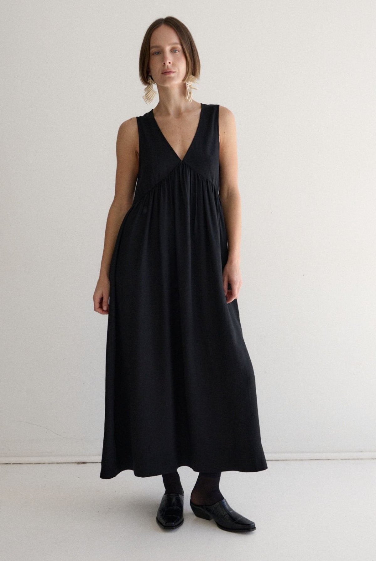 LEISURE DRESS - VINTAGE BLACK