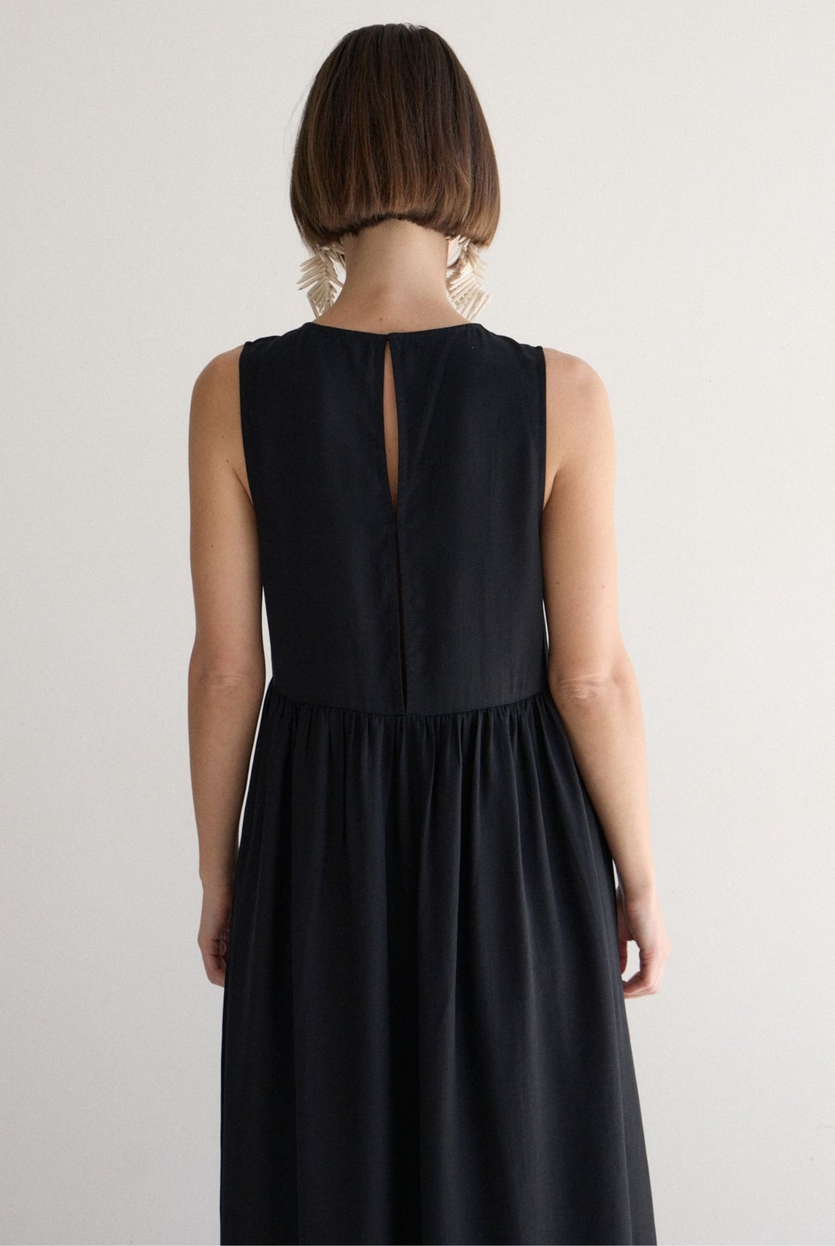 LEISURE DRESS - VINTAGE BLACK