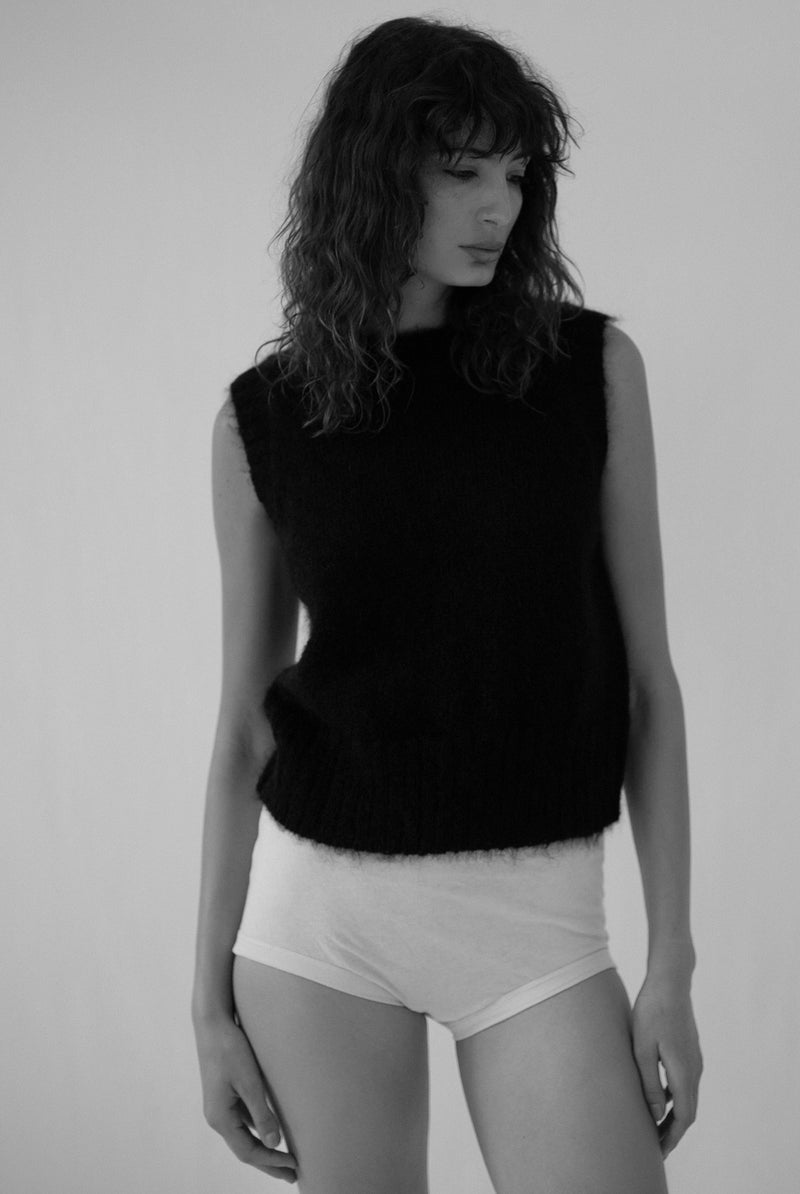 SOL MOHAIR WOOL KNIT VEST - BLACK